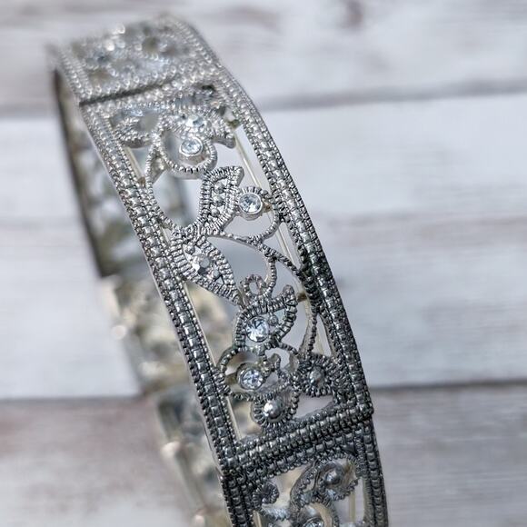 Vintage Stretch Bracelet  **Poor Condition** - Picture 7 of 11